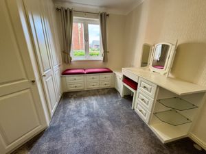 Bedroom- click for photo gallery
